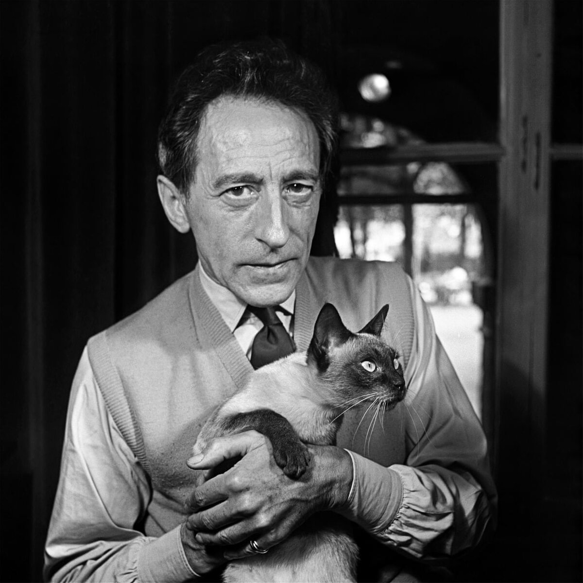 Жан Кокто. Фото: Jane Bown for the Observer