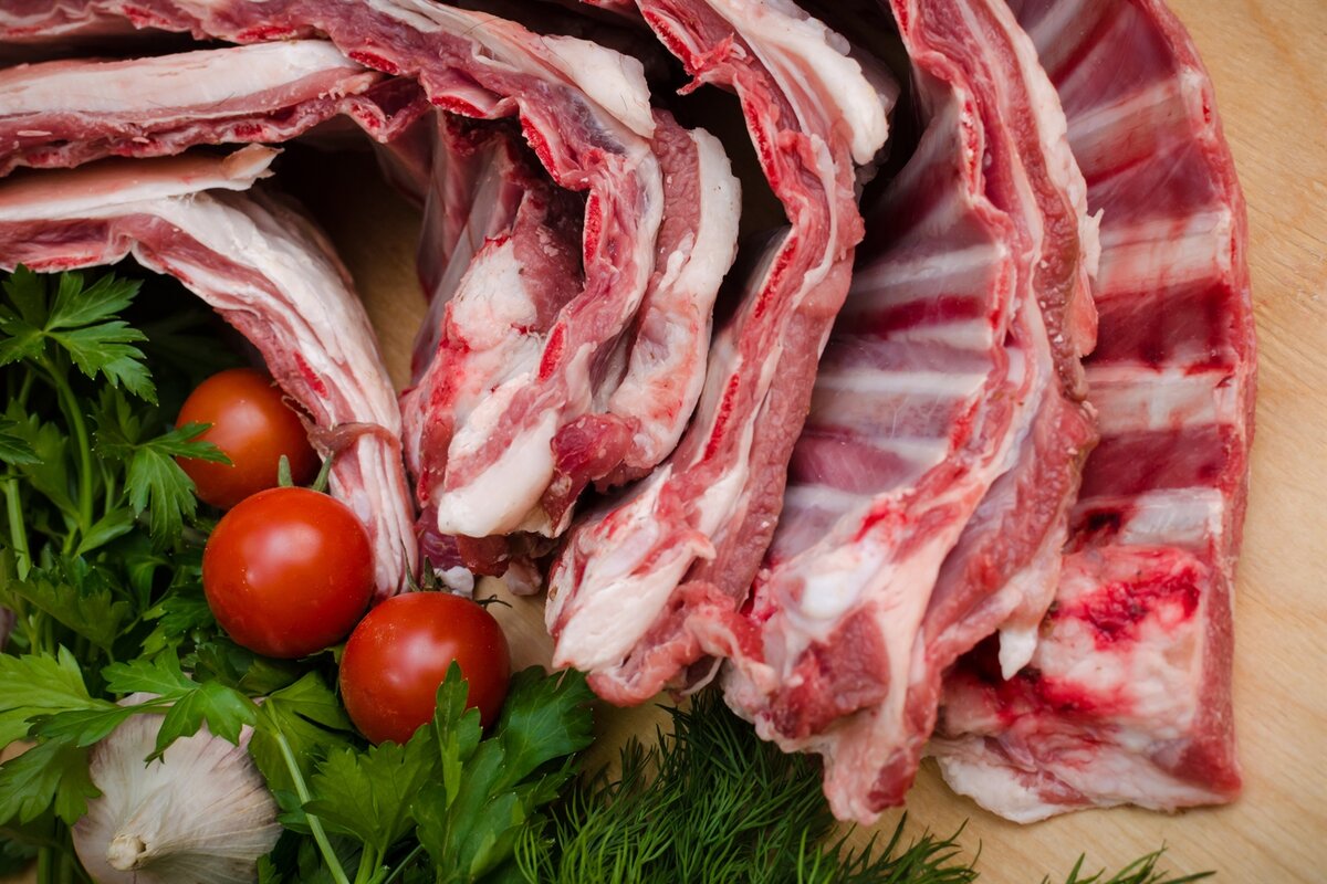 Бараньи ребрышки. Заказать: http://parnoemjaso.ru/products/9250