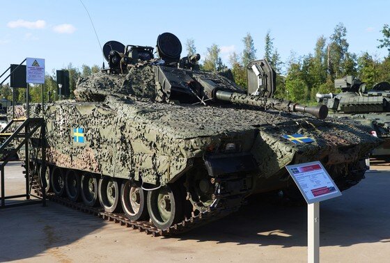    Боевая машина пехоты CV90 40