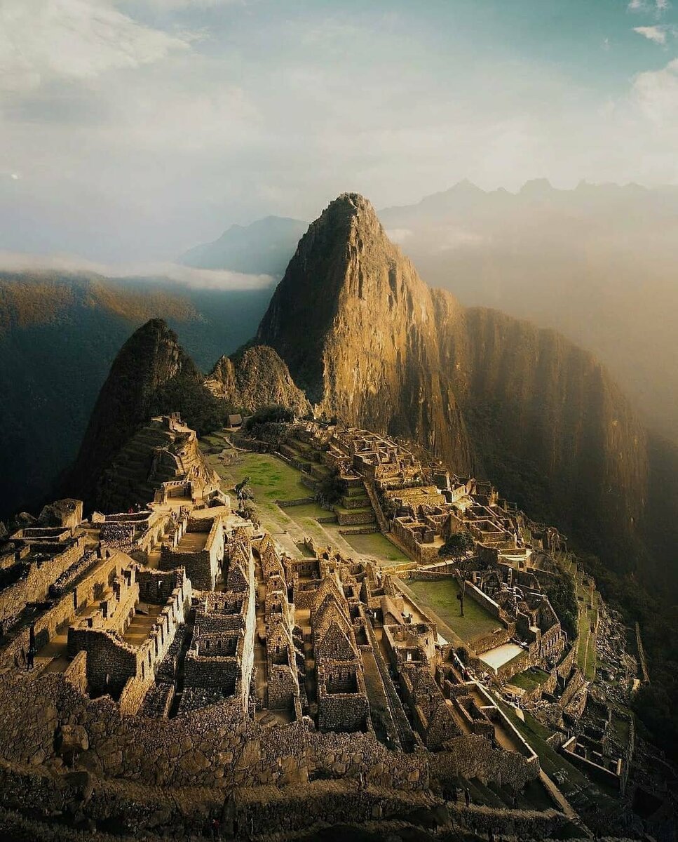 Фото из интернет источника https://mykaleidoscope.ru/x/mesta-i-dostoprimechatelnosti/38817-machu-pikchu-chudo-sveta-61-foto.html
