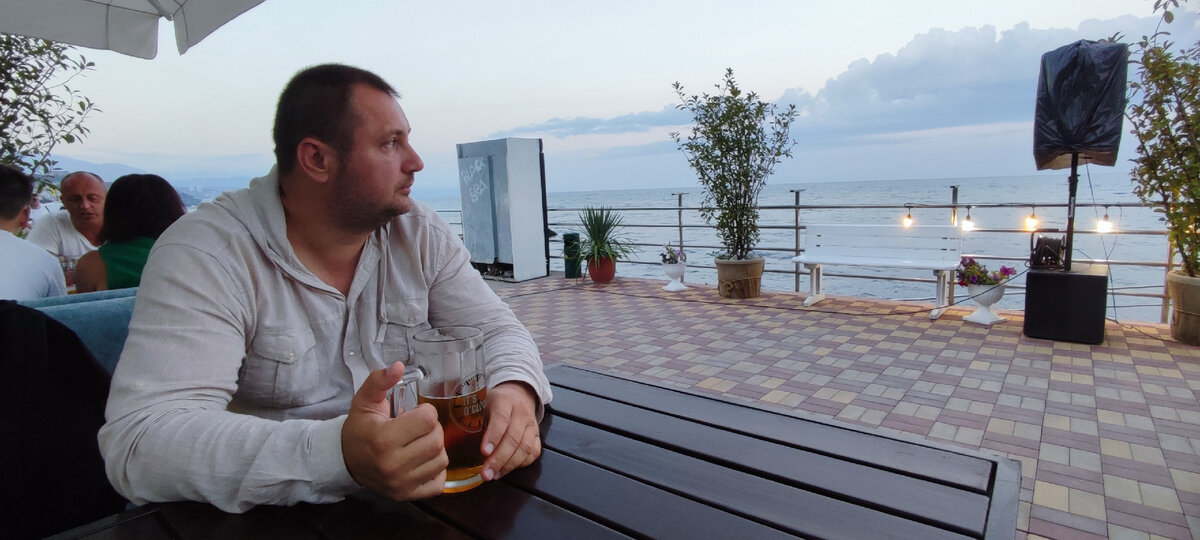 Определенно, Алушта является самым первым и комфортным городом Крыма для недорогого отдыха в любое время года.