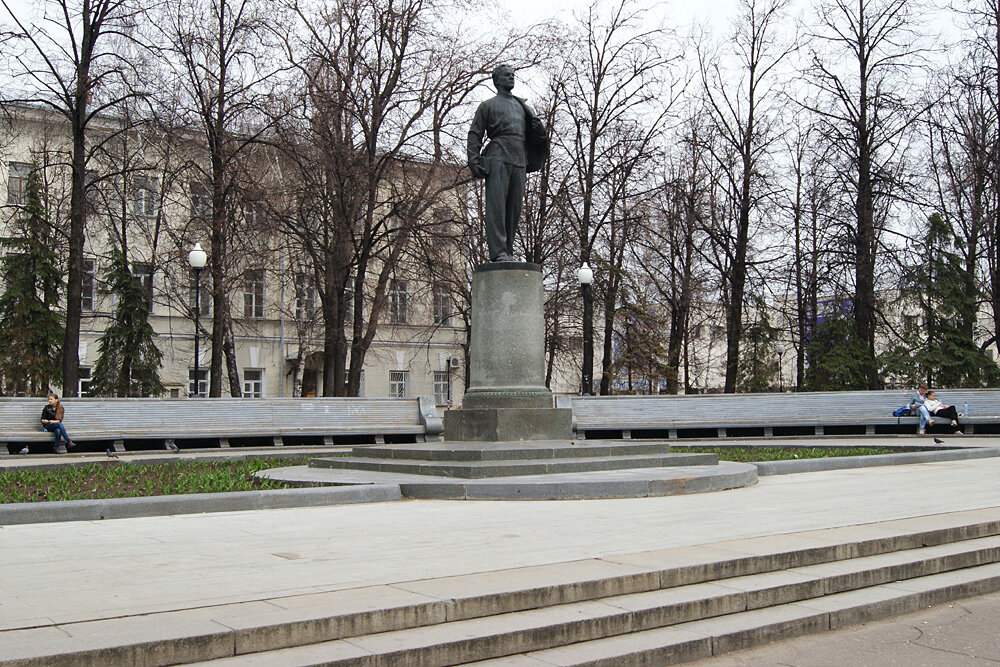 Казанский Ленин-гимназист, источник фото: https://yandex.ru/search