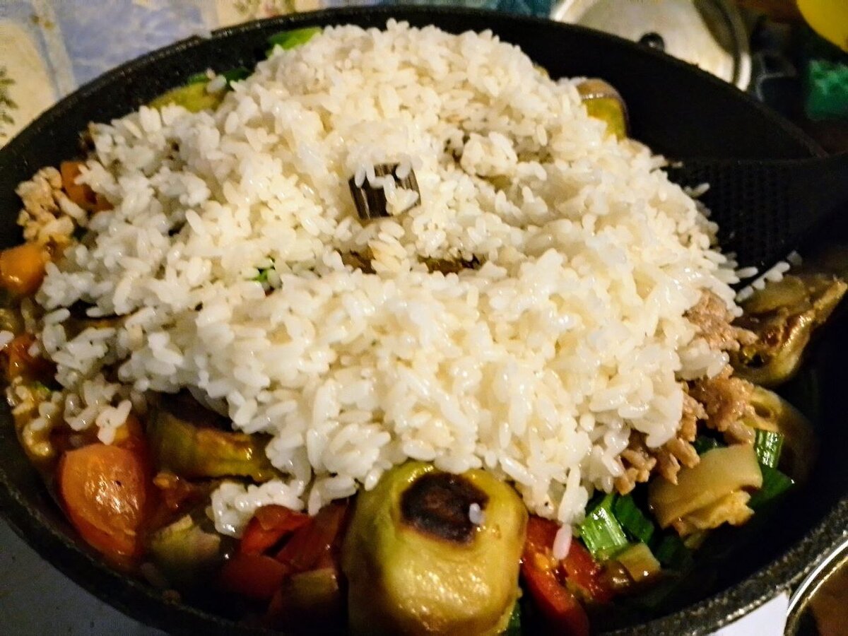 Баклажаны с овощами и рисом