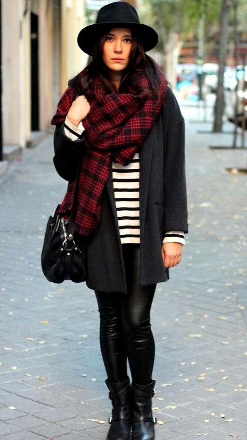 Топ идей модного сочетания черного пальто.