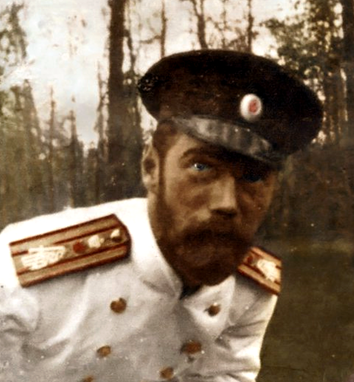 С 1900 года в Царское Село начали возить разных необычных людей, которые жили там несколько месяцев. Давайте выясним с какими странными личностями общался Николай II.