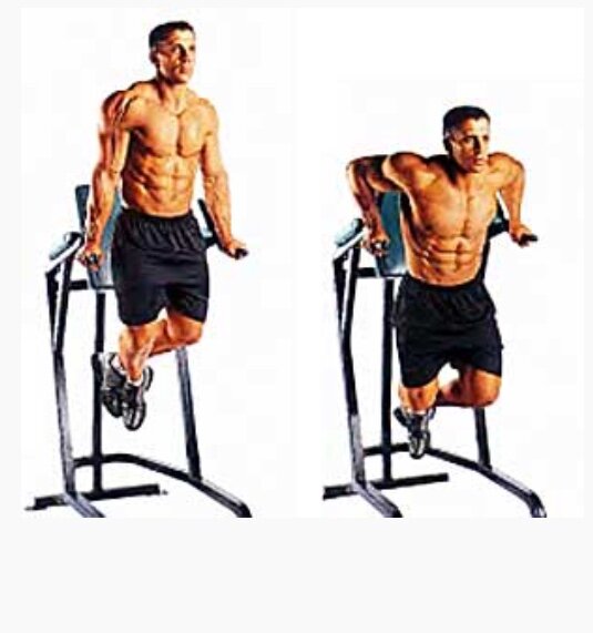 Отжимания с акцентом на грудные мышцы 