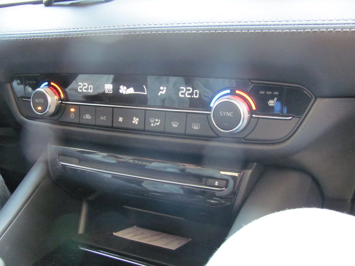 Управление системой отопления и кондиционирования в автомобиле