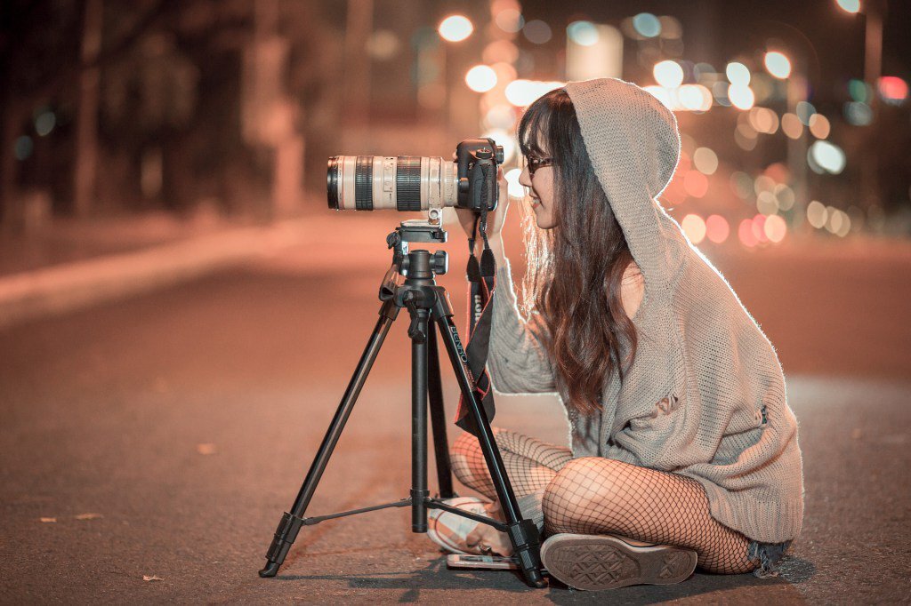 Девушка фотограф