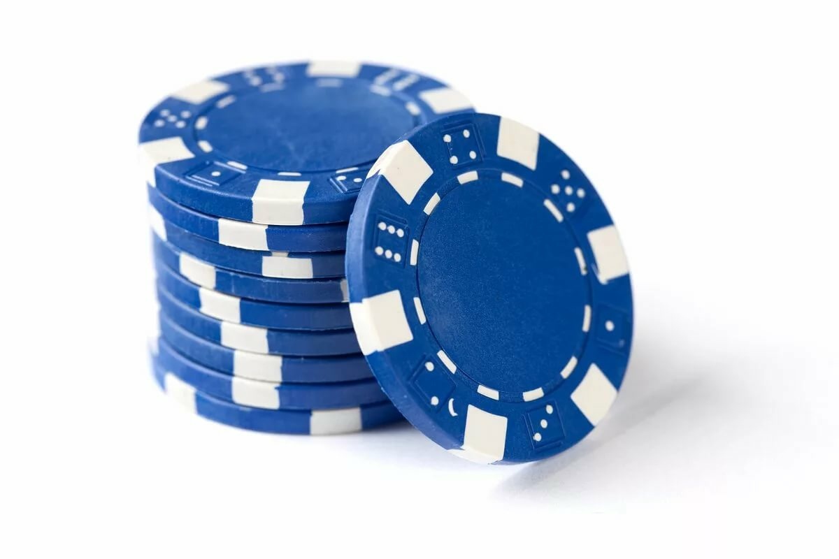 Пример голубых фишек из покера