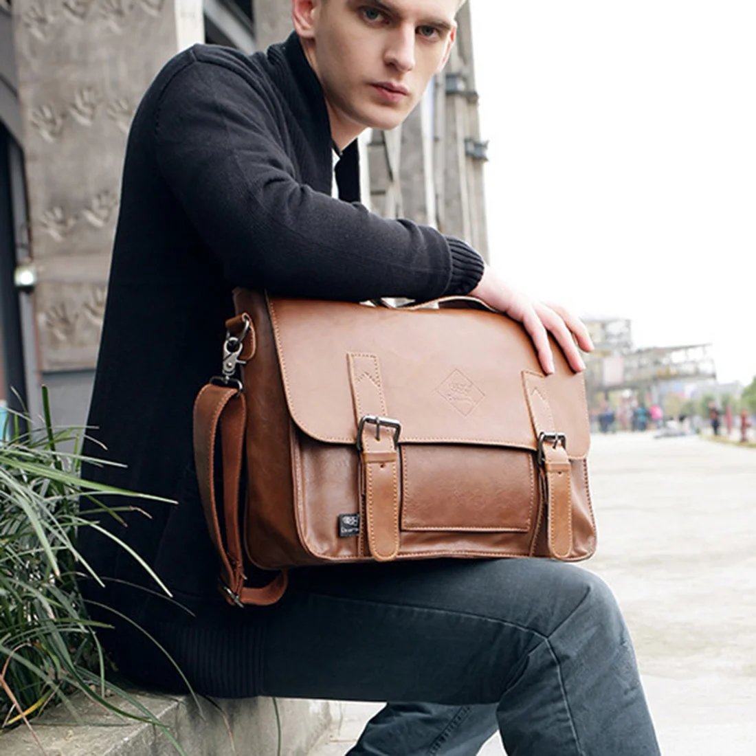 Парень с сумкой