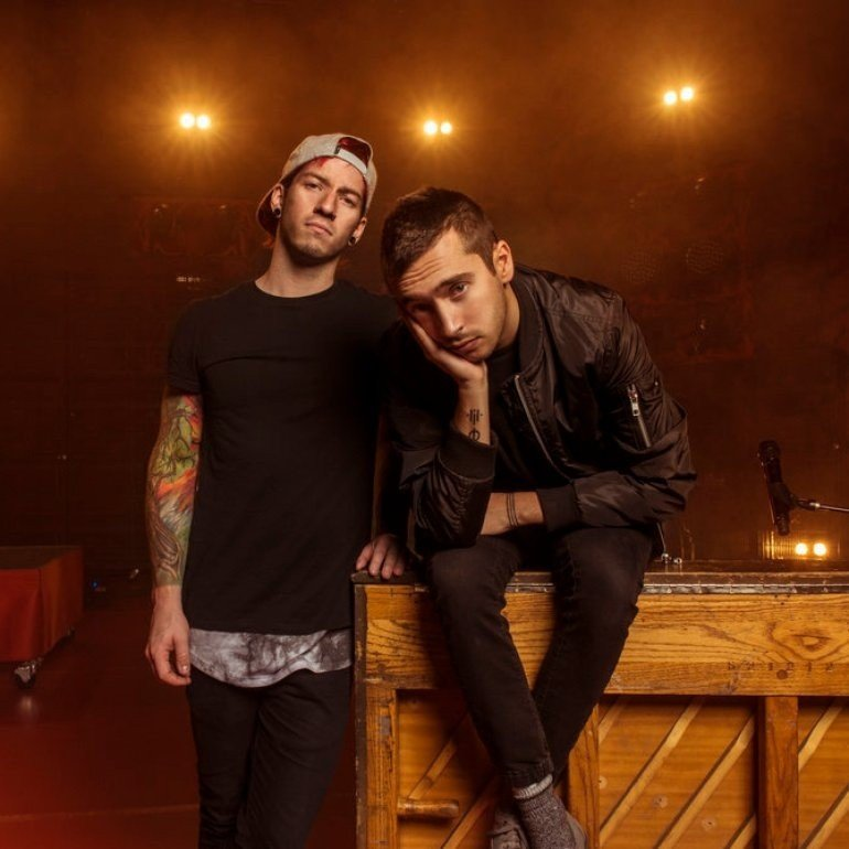 Twenty. Ван пилотс. Группа твенти Ван. 21 One Pilots. 21 Пилот группа фото.