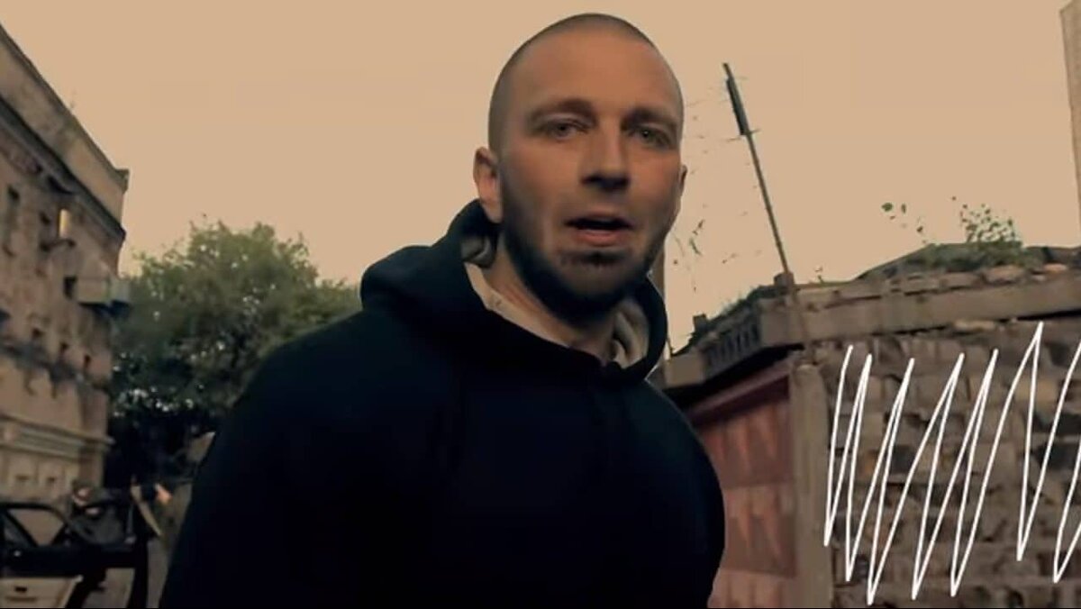 Раскольников, автор второго куплета песни "Мама" (совместный трек с гр. Космонавты)