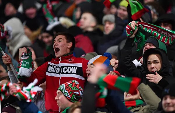 Болельщики "Локомотива". © РИА Новости / Евгения Новоженина