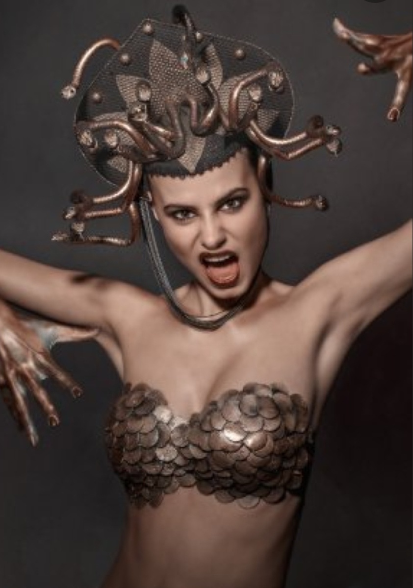 Как обычно видят мужчины нас недовольных)