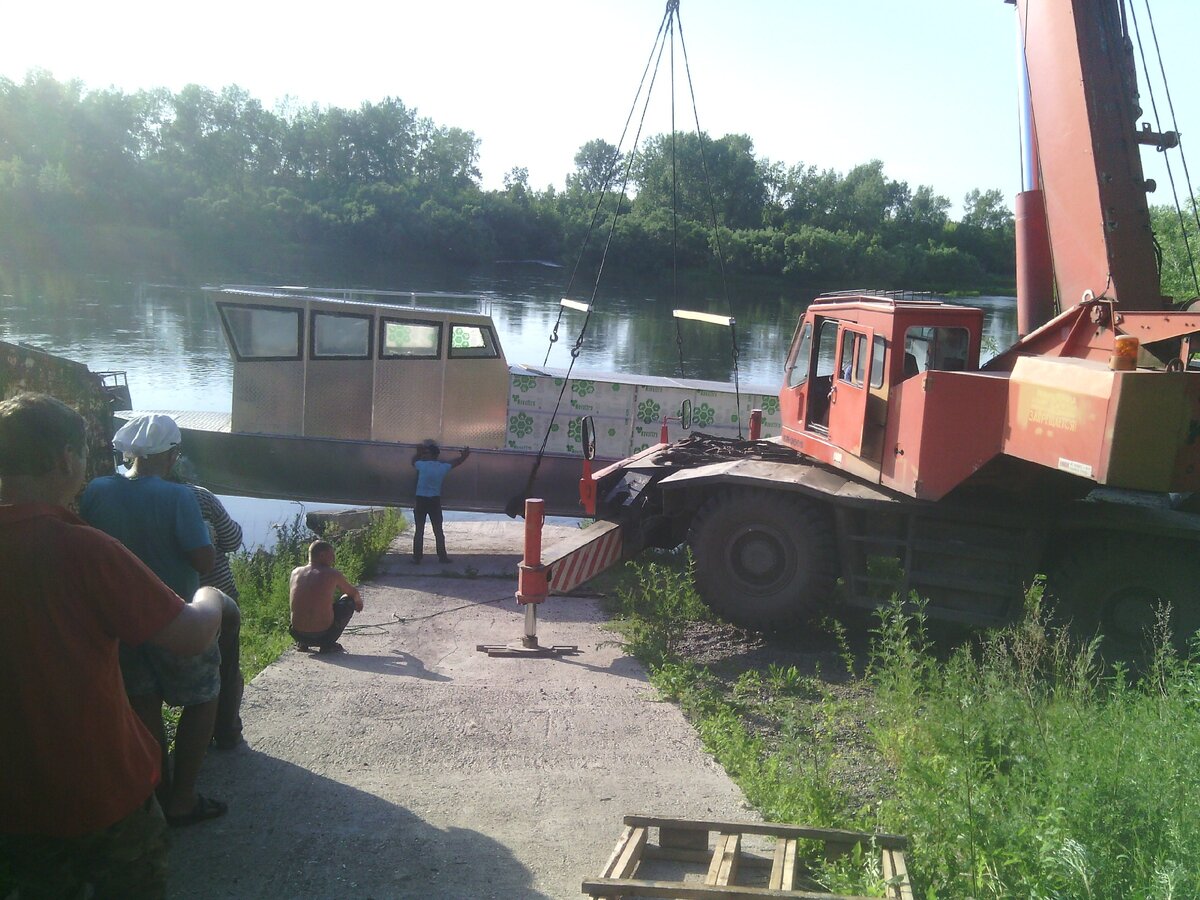 Спуск на воду, фото могло публиковаться на моей странице "ВКОНТАКТЕ"  https://vk.com/id107607633