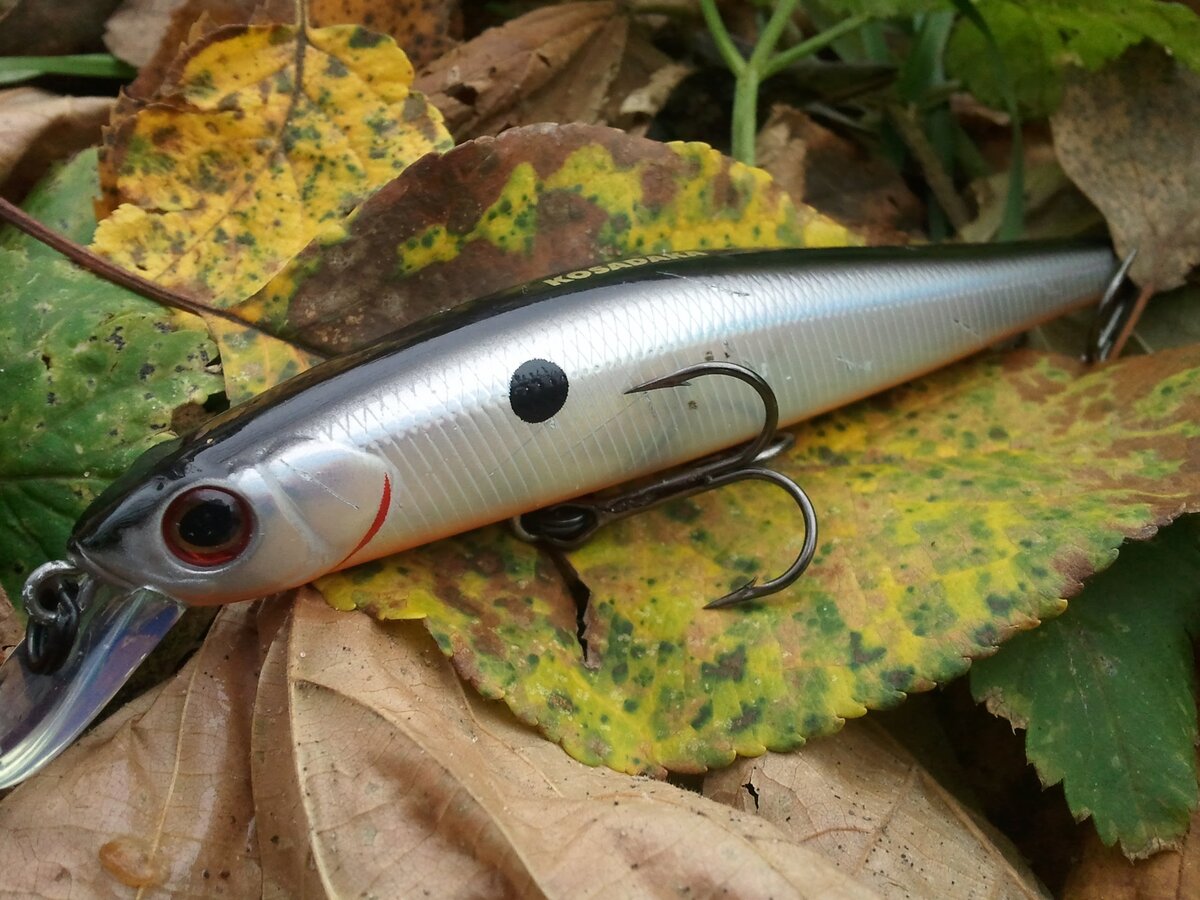 Воблер с естественной окраской