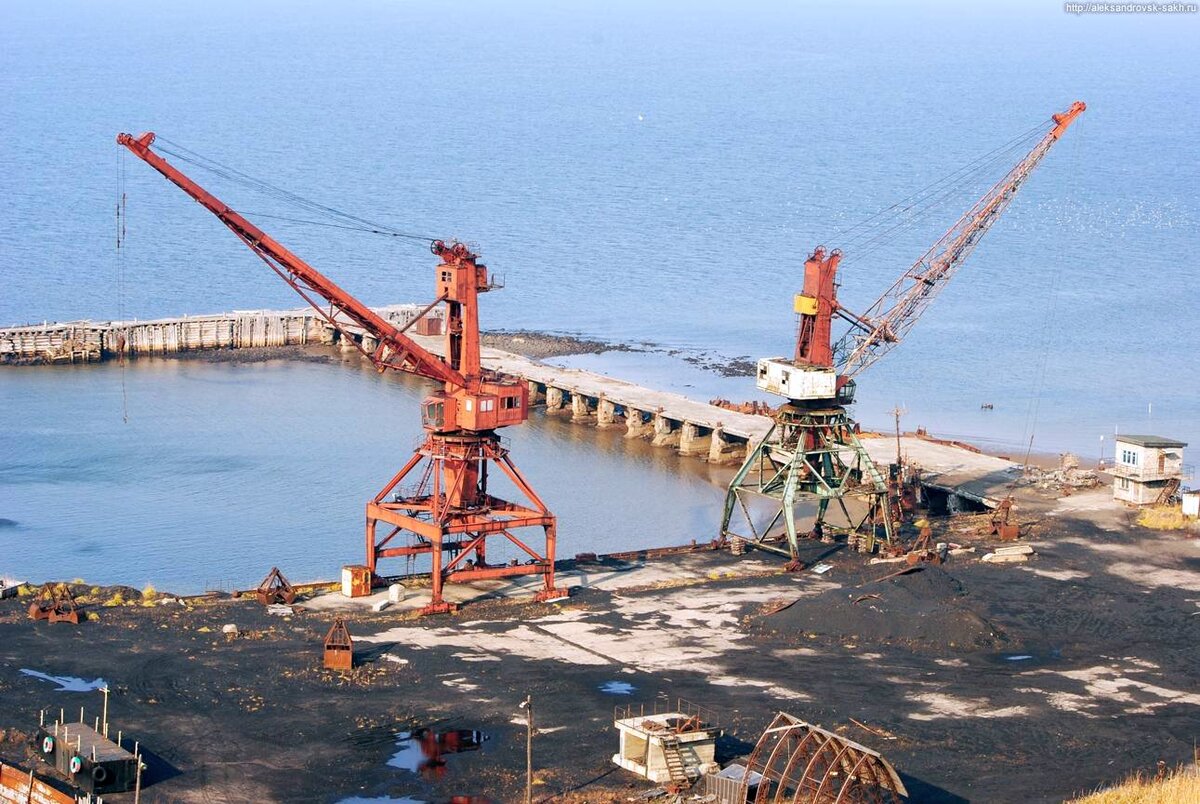 Try port. Порт Александровск-Сахалинский. Порт Александр Сахалинский. Морской порт Москальво. Порт Москальво Сахалин.