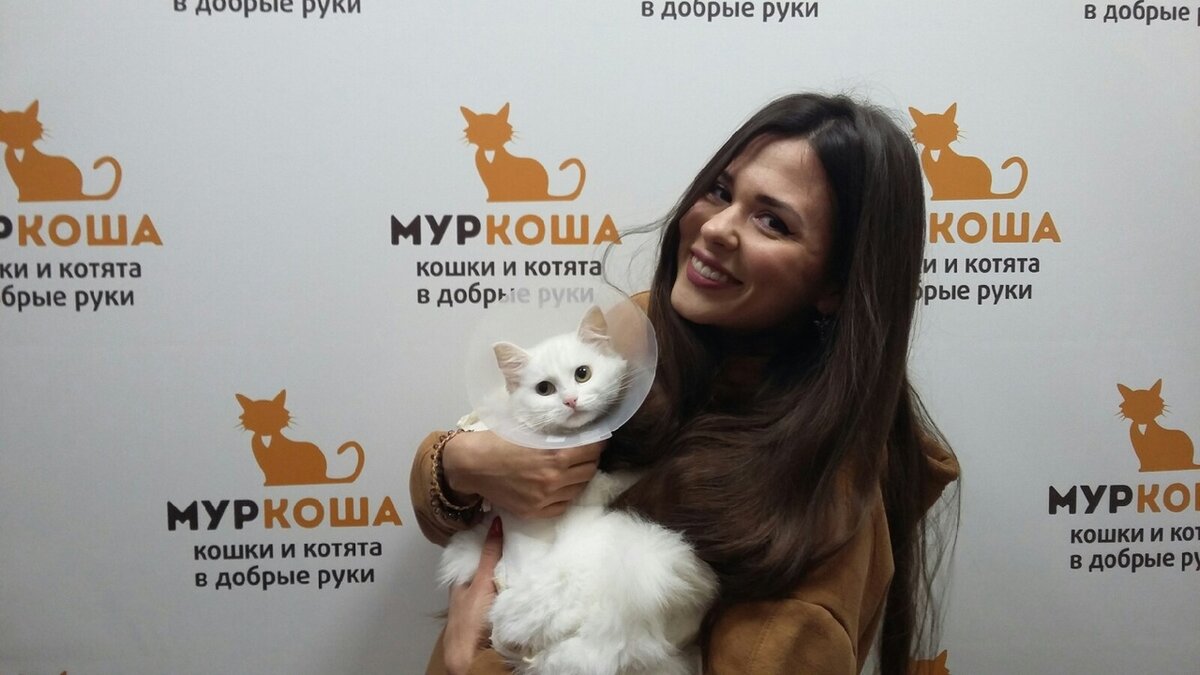 Две красавицы вместе