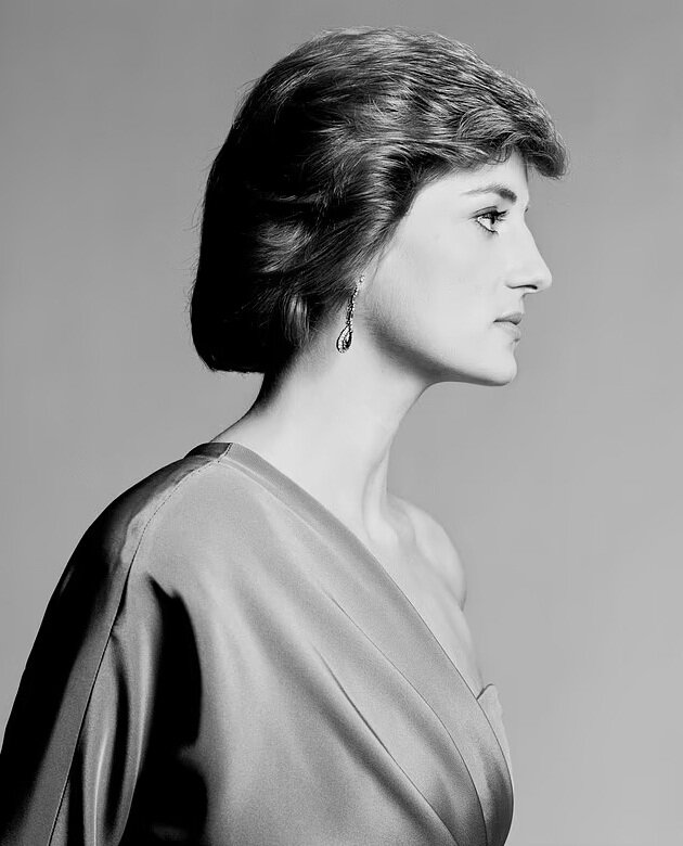 Здесь Диане 27 лет