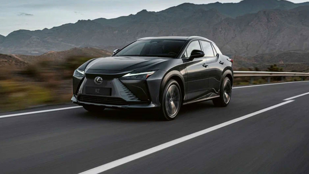 Lexus RZ 450e 