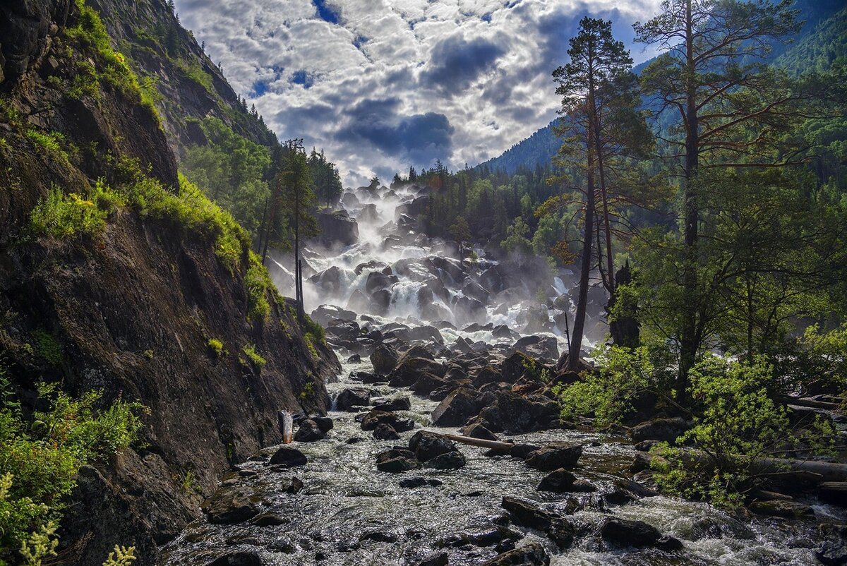 Чульчинский водопад Алтай