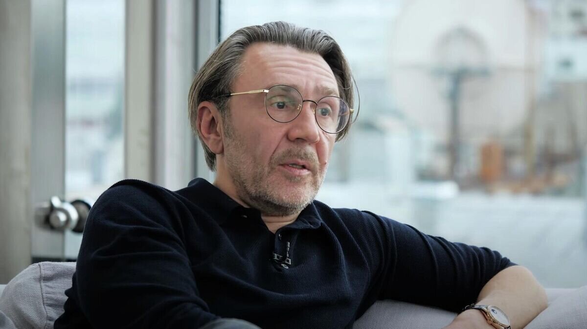    Сергей Шнуров в интервью Надежде Стрелец© Фото : Youtube-канал Надежды Стрелец