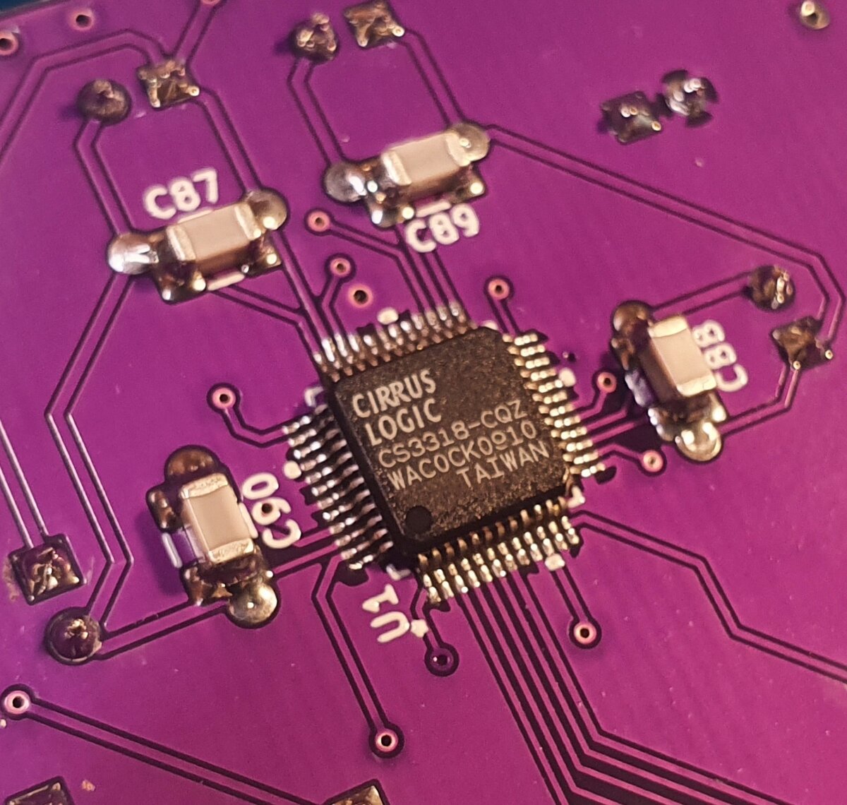 8-ми канальный регулятор громкости CS3318