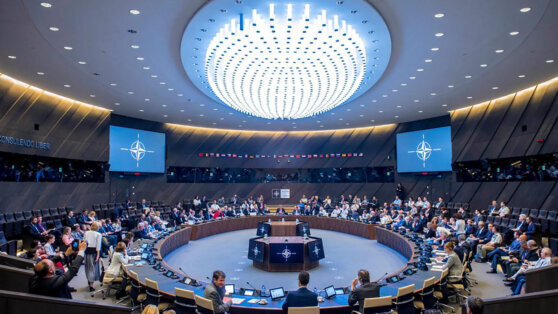    НАТО обвинил Россию в невыполнении условий ДСНВ Татьяна Сидорова