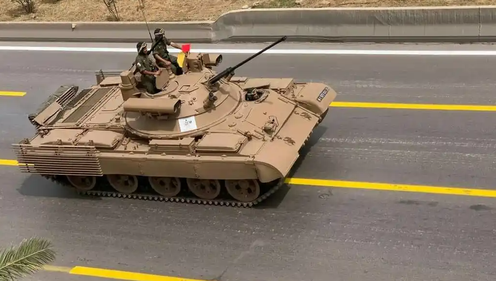 В машину поддержки танков, в результате такой модернизации, можно превратить любой послевоенный танк, вплоть до Т-54\55. Фото "Э