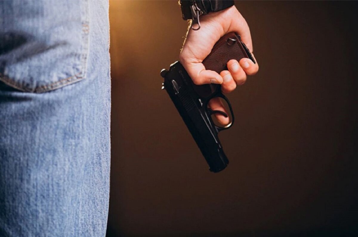   Полицейские изъяли оружие, из которого подросток с балкона в Уфе стрелял по детскому саду