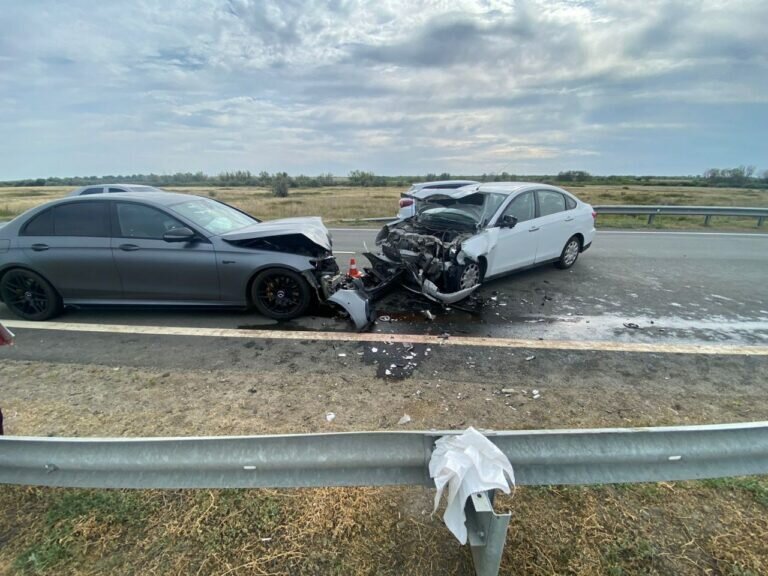    Под Оренбургом в тройном ДТП погиб 71-летний водитель Nissan Белов Михаил Александрович