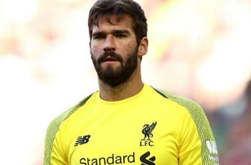 Алиссон Бекер.