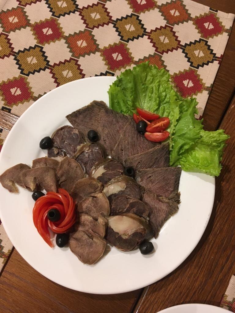 Казы - холодная закуска из конины.
