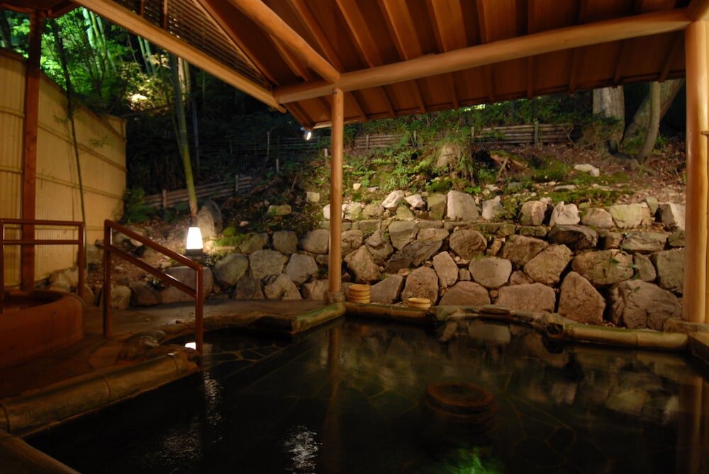 Закрытый onsen