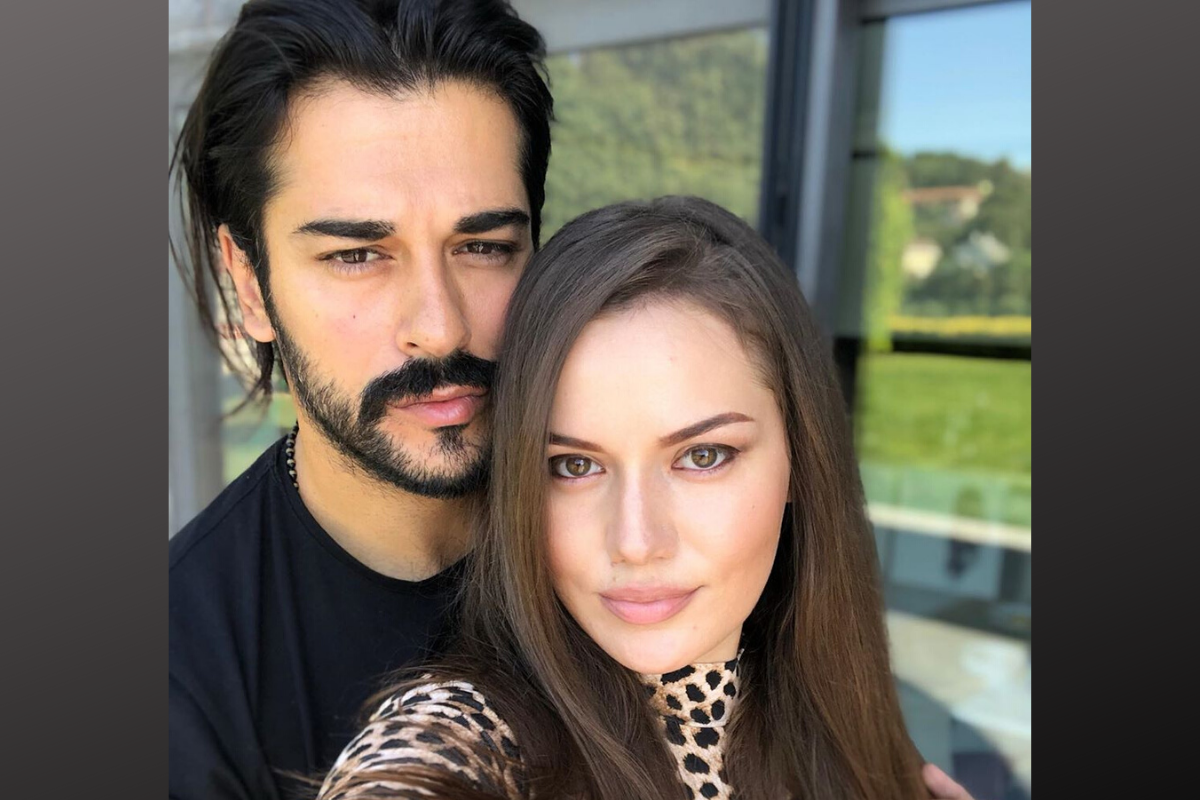 На фото счастливые супруги Бурак Озчивит и Фахрие Эвджен (свежее фото из соцсетей)