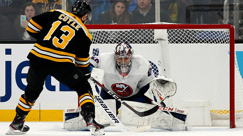 Вратарь «Айлендерс» Варламов Семён