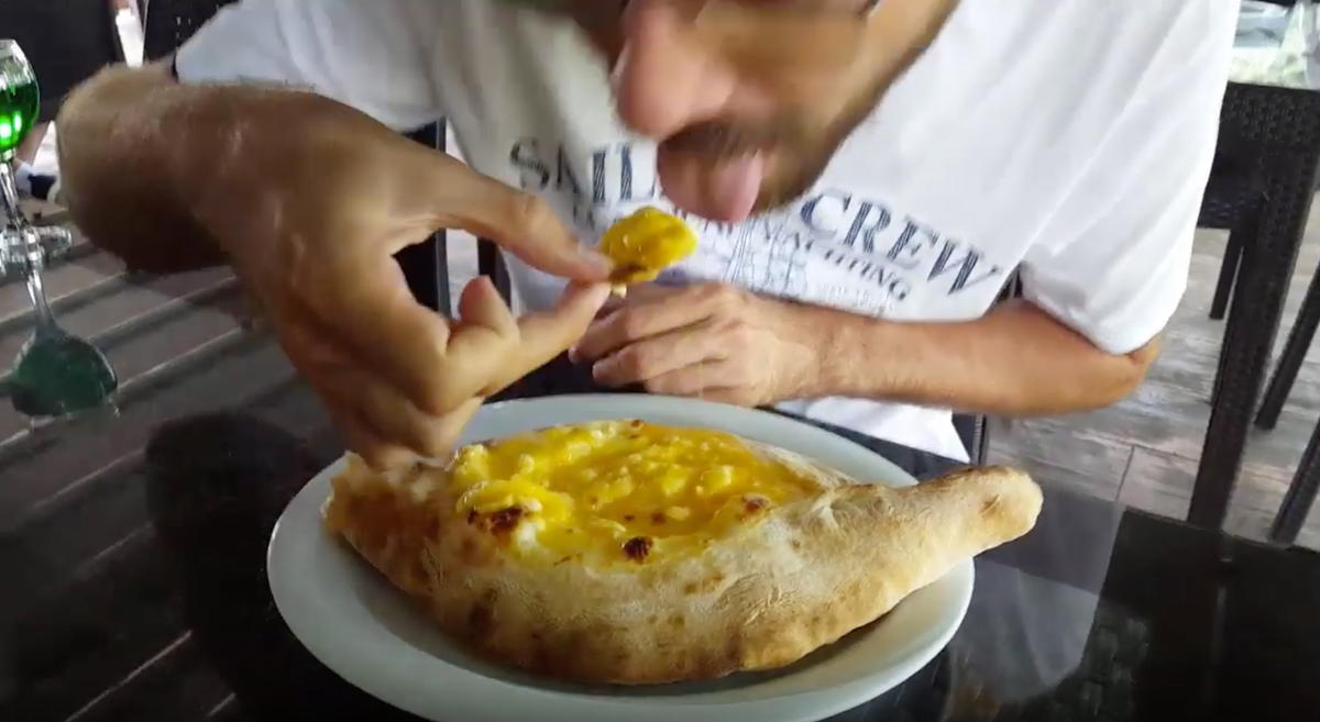 Было так вкусно, что чуть язык не прикусил. Видно на фото :)