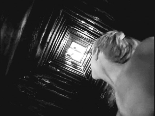 Вот он: колодец русской культуры. (из фильма "Иваново Детство")