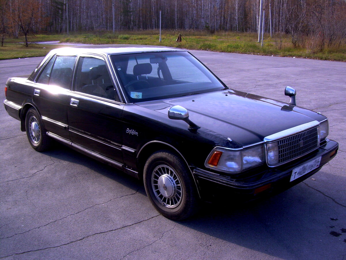 Toyota Crown 3.0 1988 года — управляй мечтой!