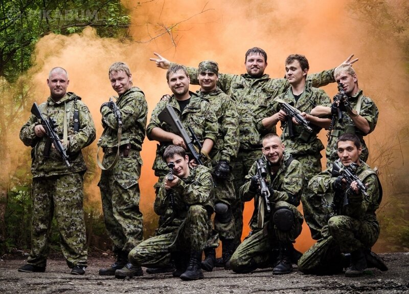 День рождения большой компанией