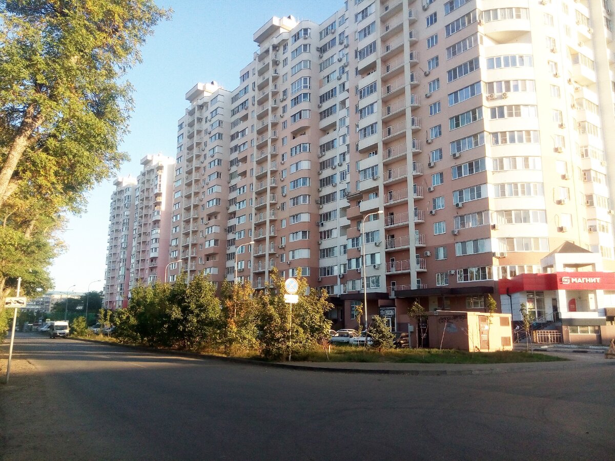 Типичные улицы в Краснодаре