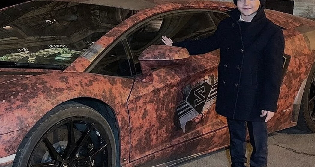 Подарил сыну авто