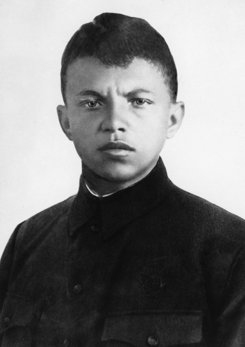 Александр Матросов