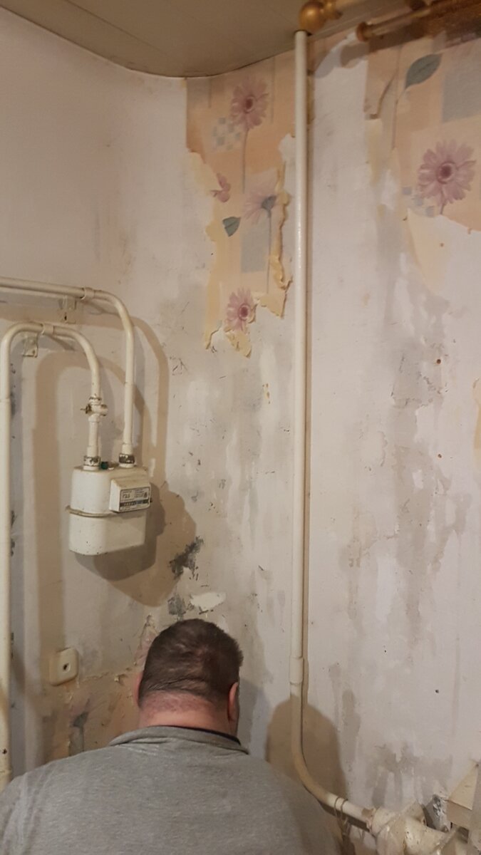 Муж взялся за дело. А я морально готова молчать, с какой скоростью он это делает:)