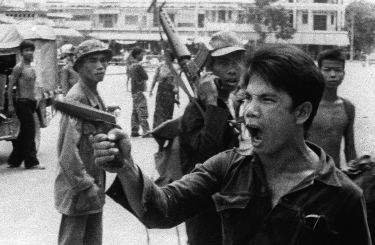 17 апреля 1975 года «красные кхмеры» захватили Пномпень. Трехмиллионное население города было выселено из столицы. Фото: Кристоф Фредер, Associated Press