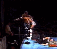 – Остроумные импровизации.