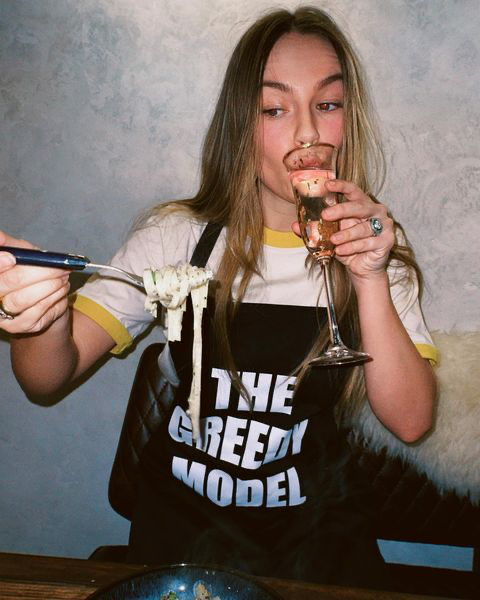 Источник: @emmalouiseconnolly