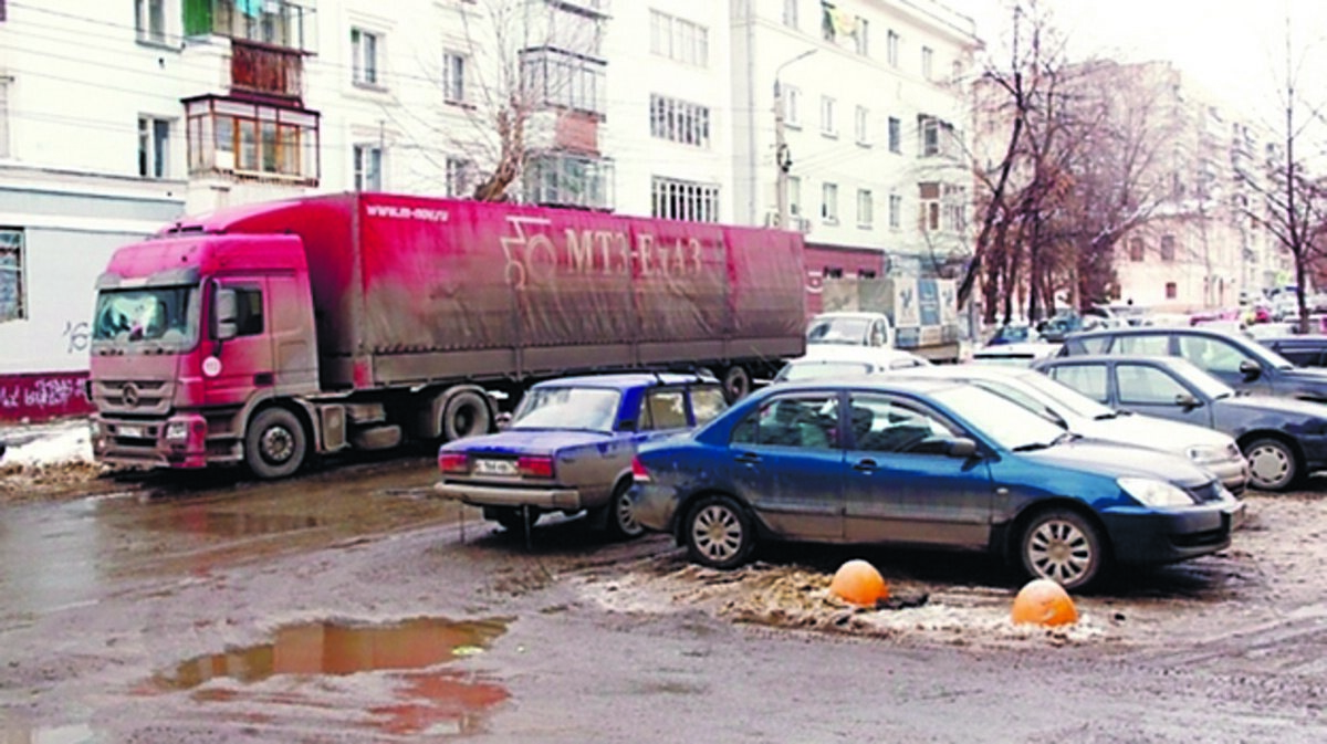 Возможна ли парковка коммерческого транспорта во дворе жилого дома? |  Обыкновенная недвижимость | Дзен