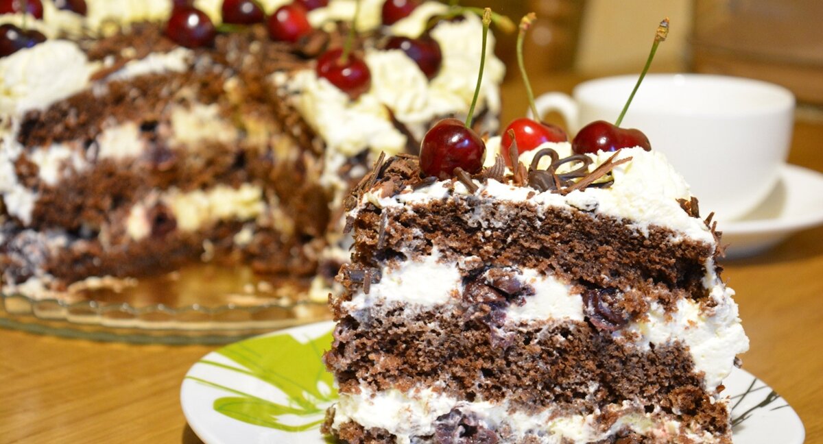 Торт бисквитный, простой и мокрый