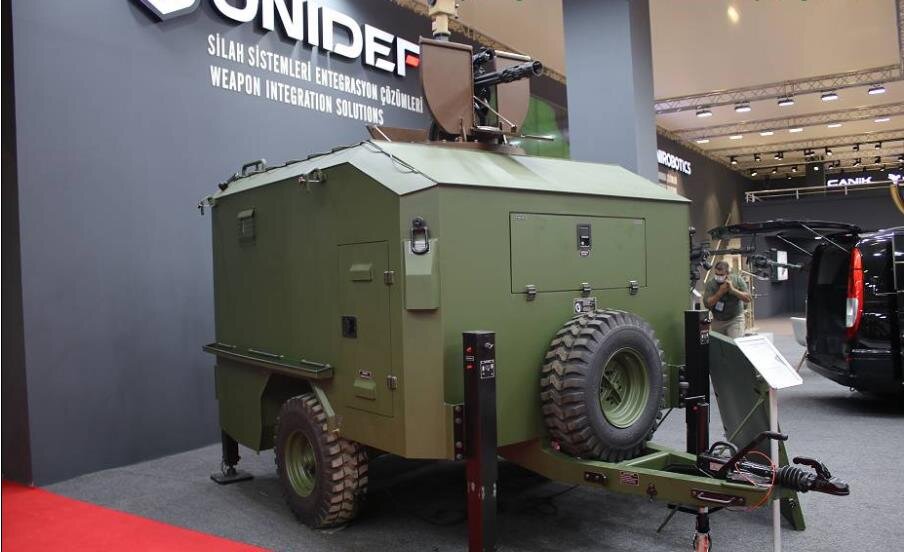 Вооруженный автономный прицеп представлен компанией Unidef на выставке IDEX-21 (фото armyrecognition.com)